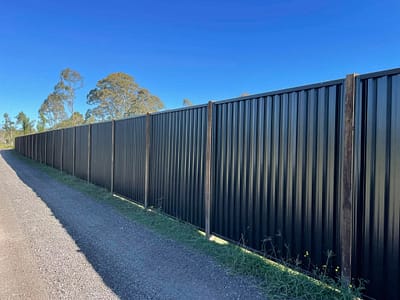 481175911_609470961945018_2374273099084627956_n Colorbond fencing top contractor